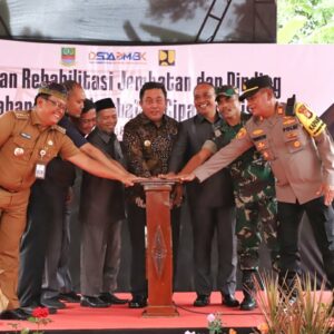Rehabilitasi Jembatan Cipamingkis Diresmikan Pj Bupati Dedy Supriyadi