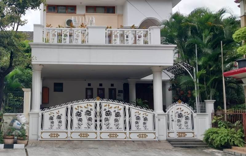 rumah hasto sepi