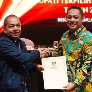 KPU Tetapkan Ade Kuswara K – Asep Surya A sebagai Bupati dan Wakil Bupati Bekasi