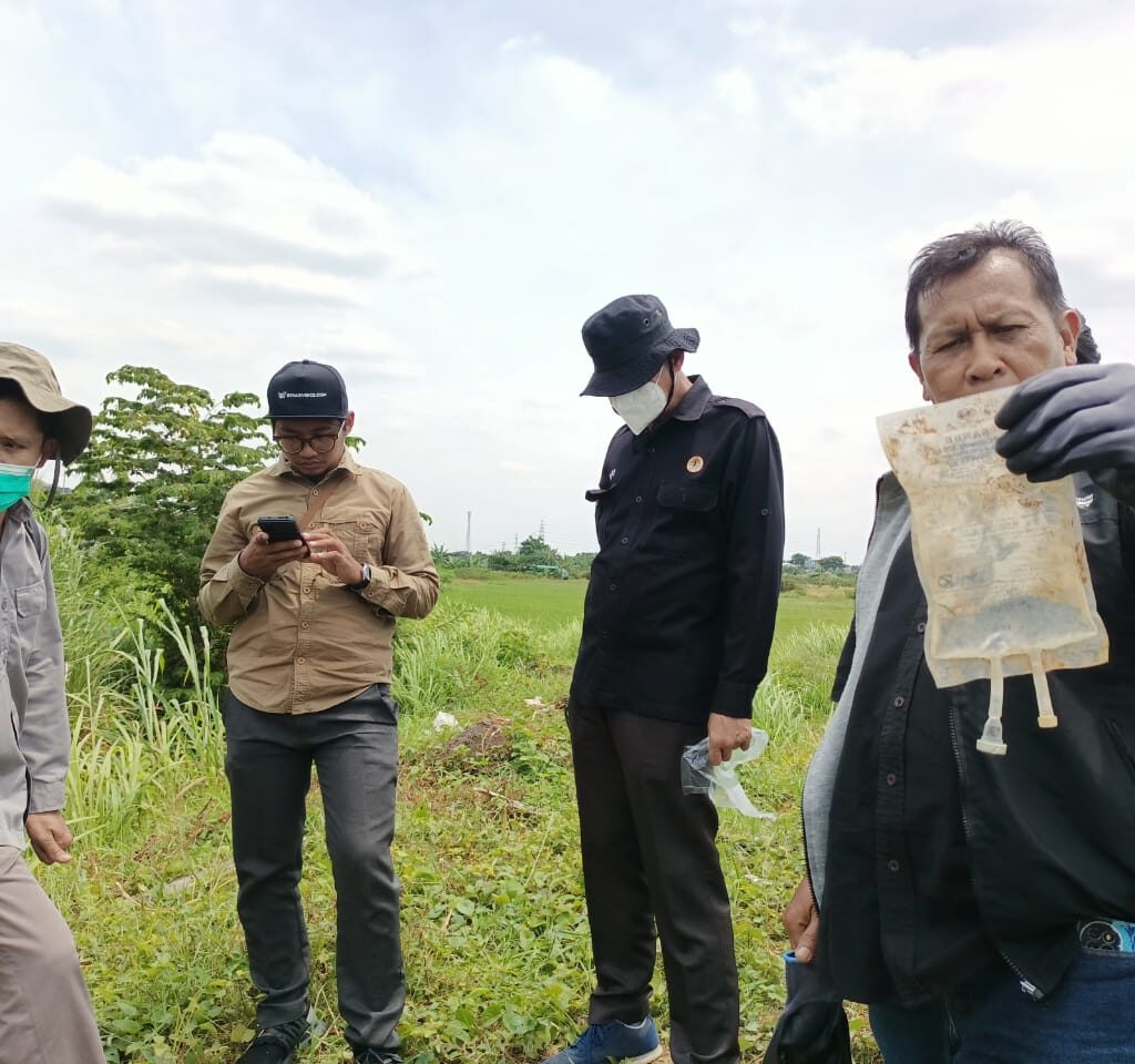 Limbah Medis Berceceran di TPS Ilegal Bekasi, Waspada Daur Ulang
