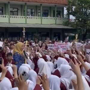 Ratusan Siswa MAN 2 Kota Bekasi Gelar Aksi Damai Tuntut Kepala Sekolah Mundur