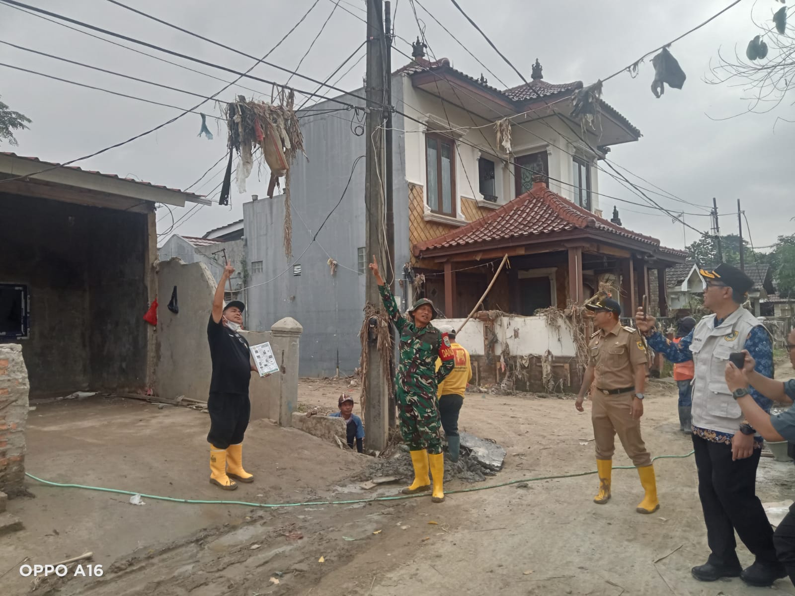 bekas banjir bekasi