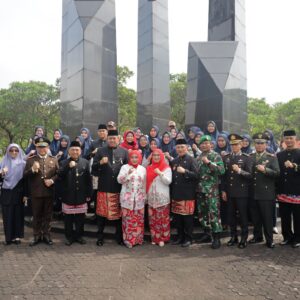 HUT Ke-28 Kota Bekasi, Ziarah dan Tabur Bunga di TMP Bulak Kapal