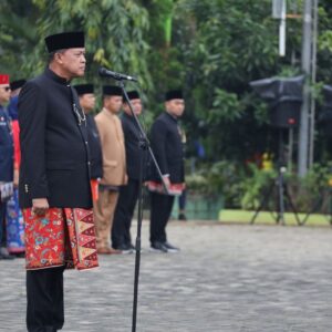 HUT ke-28 Kota Bekasi: Tri-Bobihoe Sumbangkan Gaji Pertama untuk Korban Banjir
