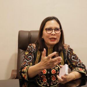 Menteri ATR/BPN Serahkan 811 Sertipikat Tanah Konsolidasi di Parangtritis