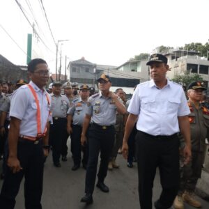 Wali Kota Bekasi Perintahkan Penjagaan Ketat di Stasiun hingga Malam