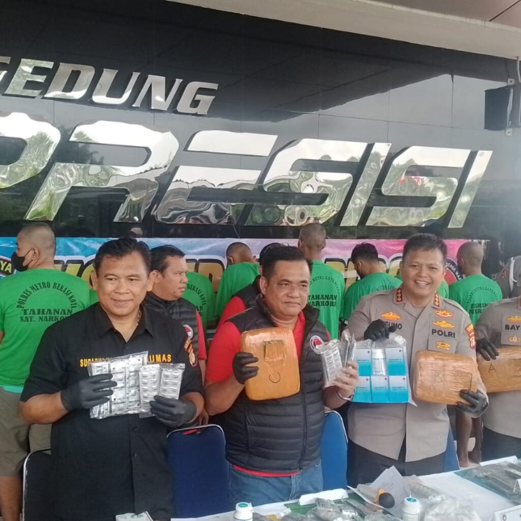 Polres Metro Bekasi Kota Bongkar Sindikat Narkoba, 3 Kg Ganja Disita dan 23 Ribu Obat Golongan G