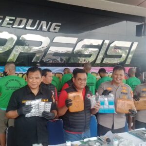 Polres Metro Bekasi Kota Bongkar Sindikat Narkoba, 3 Kg Ganja Disita dan 23 Ribu Obat Golongan G
