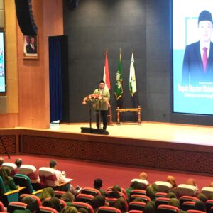 Di Hadapan Mahasiswa UNUSA, Menteri Nusron Nyatakan Kebijakan Plasma Ada untuk Pemerataan Ekonomi