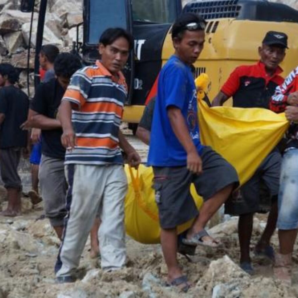 14 Tewas, Pemprov Jabar Bekukan Izin Tambang Gunung Kuda Dikelola Pesantren
