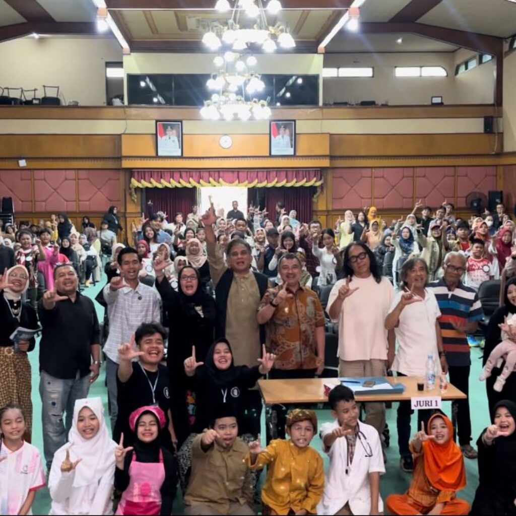 Abdul Harris Bobihoe Dorong Literasi dan Kreativitas Lewat Bekasi Berpuisi