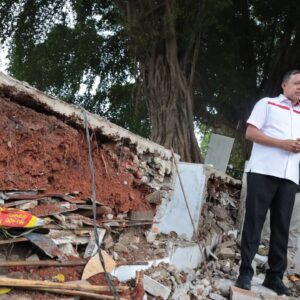 Penertiban Bangunan Ilegal di Bekasi, Wali Kota Tri Adhianto Turun Langsung