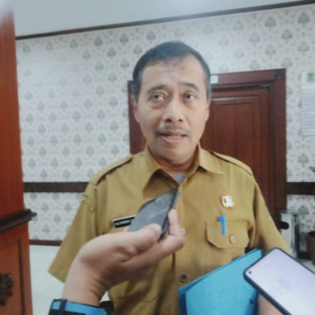 Aturan Baru Disdik Bekasi: Sekolah Dilarang Jual Seragam ke Siswa