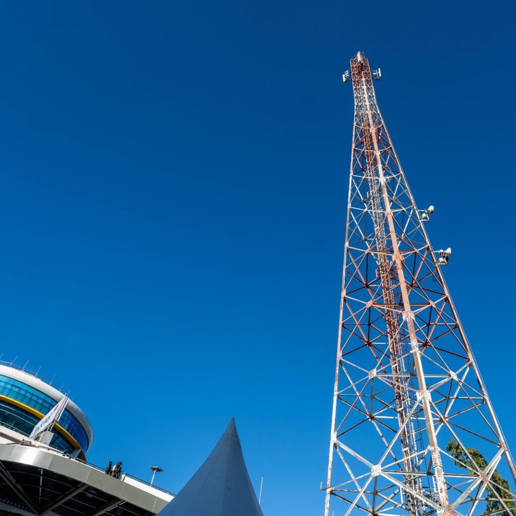 Indosat Dorong Transformasi AI-TechCo dan Perluas Jaringan 4G