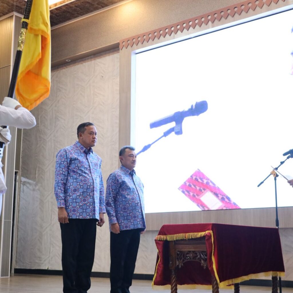 IKAPTK Kota Bekasi Resmi Kukuhkan Tri Adhianto dan Abdul Harris Bobihoe Sebagai Dewan Pembina