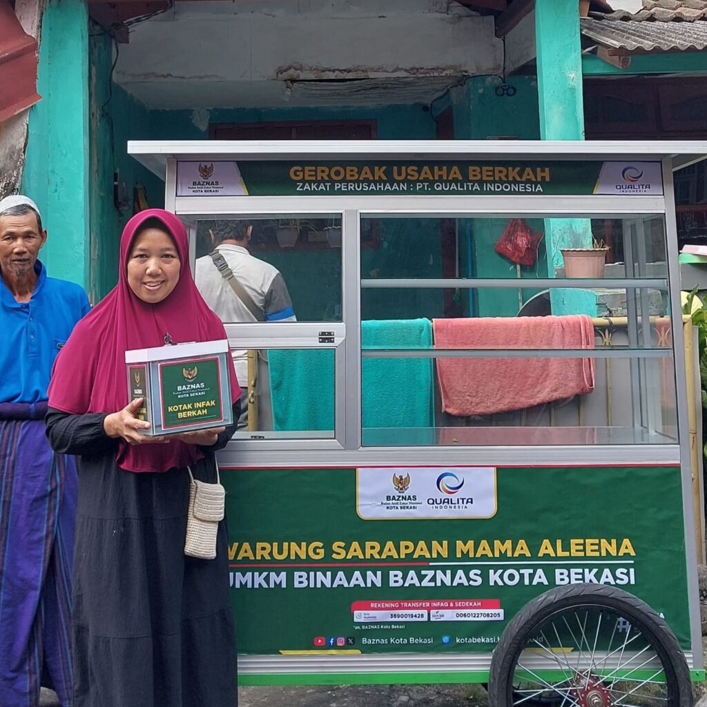 Baznas Kota Bekasi Salurkan 29 Gerobak UMKM di 56 Kelurahan
