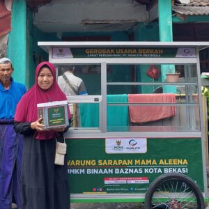 Baznas Kota Bekasi Salurkan 29 Gerobak UMKM di 56 Kelurahan