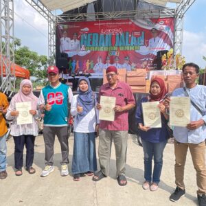 Ratusan Warga Medan Satria Terima Sertipikat PTSL dari Kantor Pertanahan Kota Bekasi