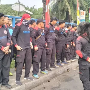 FSPMI Bekasi Kerahkan 250 Buruh ke DPR RI dan Istana Negara