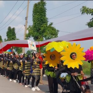 Ribuan Warga RW 07 Suropati Gelar Karnaval HUT RI ke-80 di Bekasi