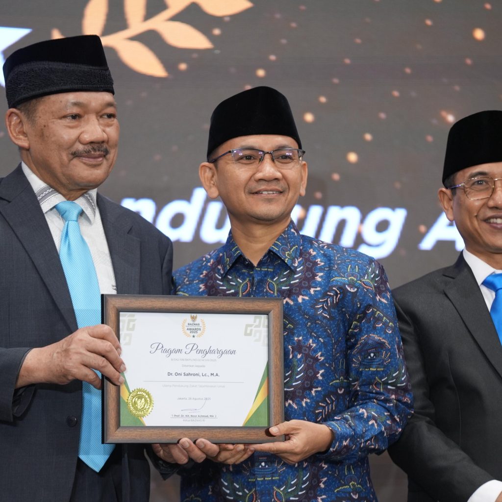 Apresiasi untuk Dr. Oni Sahroni: Penerima BAZNAS Award 2025 Ulama Pendukung Zakat