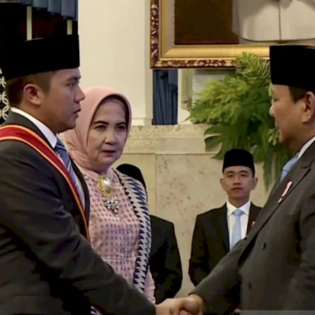 Prabowo Anugerahkan Bintang Mahaputera Utama kepada Teddy Indra Wijaya, Apa Jasanya?