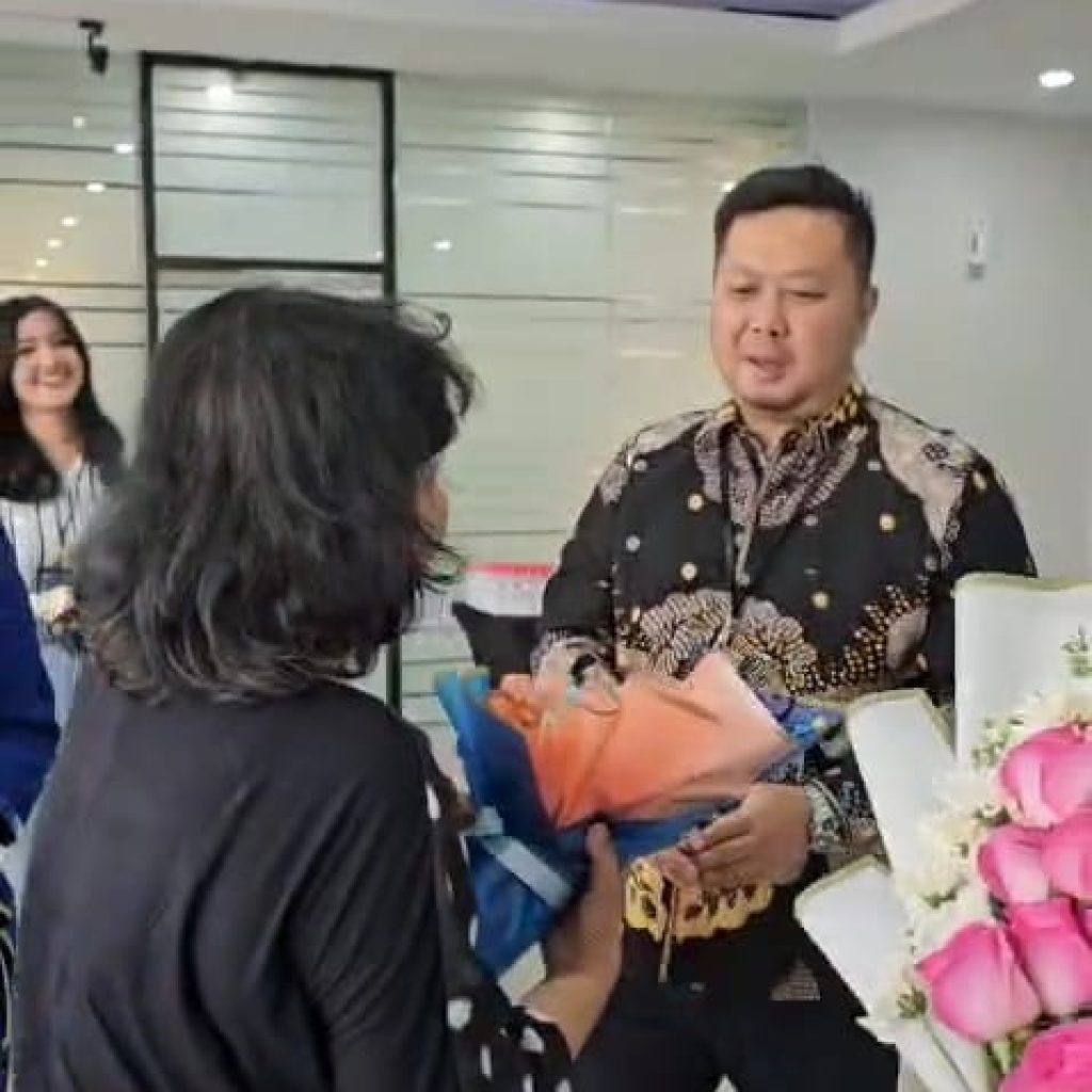 Sambut Hari Pelanggan Nasional 2025, BRI BO Bekasi Bagikan Apresiasi kepada Nasabah