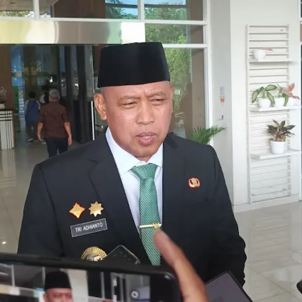 Pemkot Bekasi Rotasi Pejabat Eselon II, Tri Adhianto Tekankan Inovasi ASN