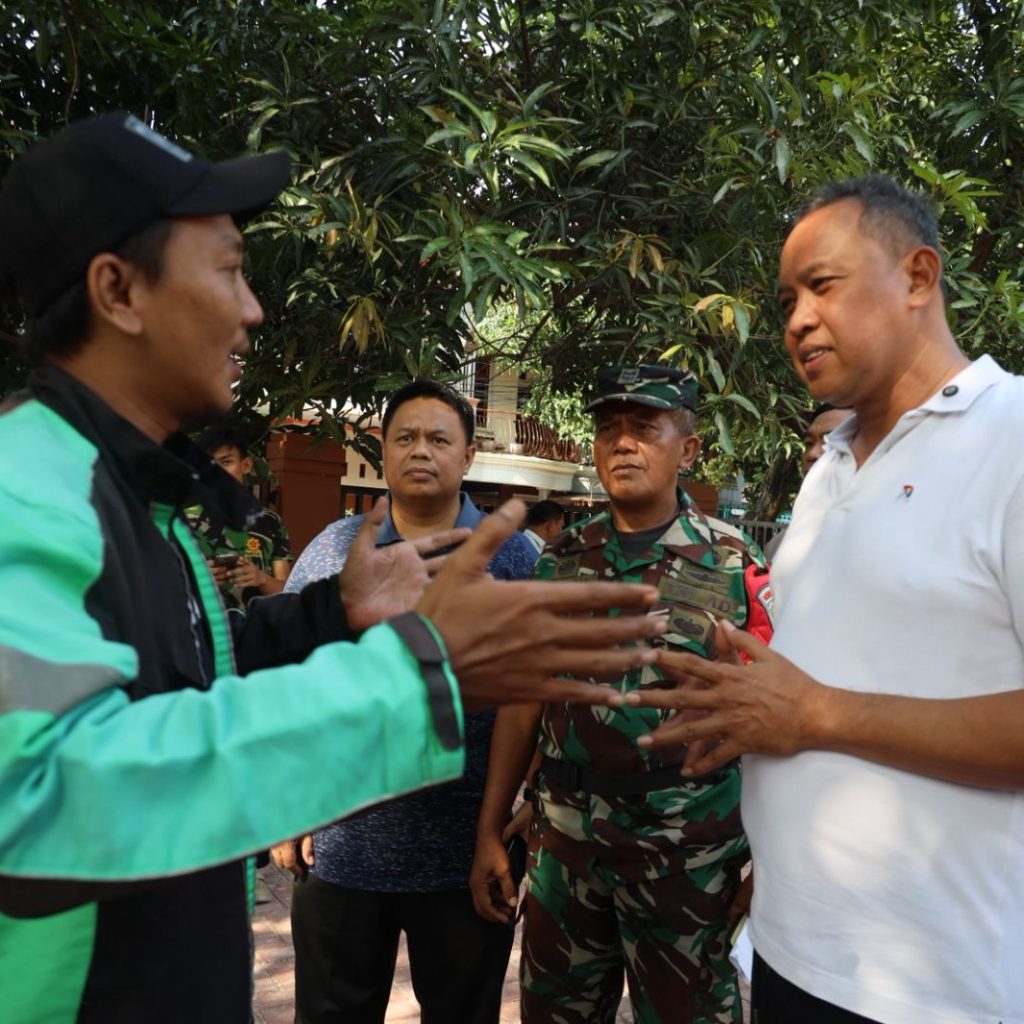 Pemkot Bekasi Bersama HIMBARA dan BNI Salurkan 11.551 Kartu Keluarga Sejahtera