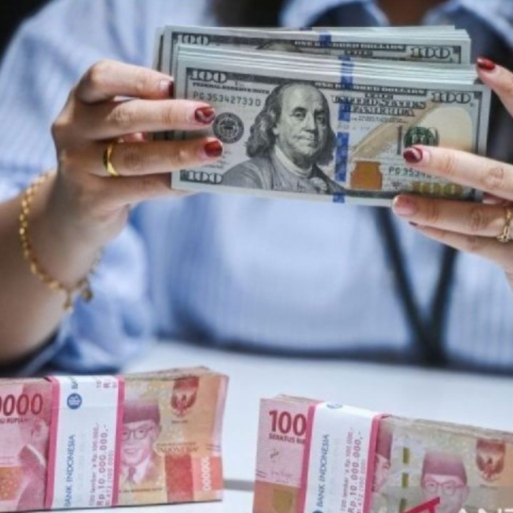 Kurs Rupiah Tertekan, Investor Wait and See Jelang Pemangkasan Suku Bunga AS