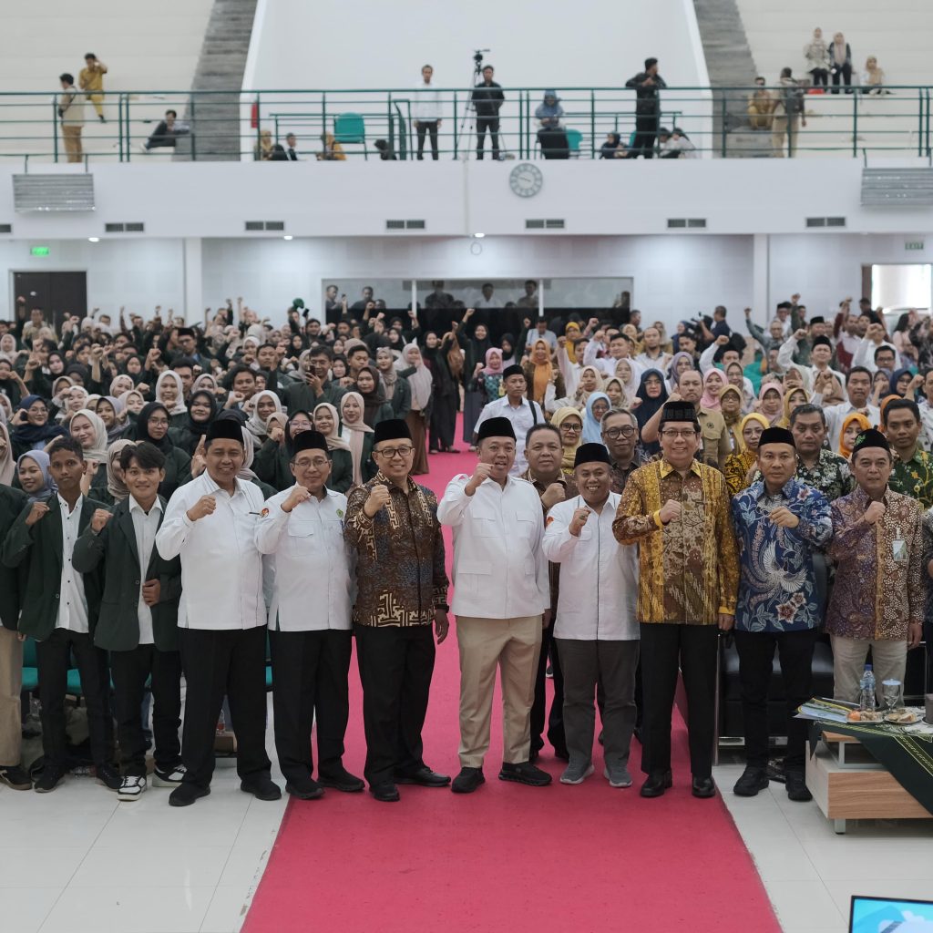 Menteri ATR/BPN Nusron Wahid Lepas 500 Mahasiswa UIN Gus Dur Dorong Sertipikasi Tanah Wakaf
