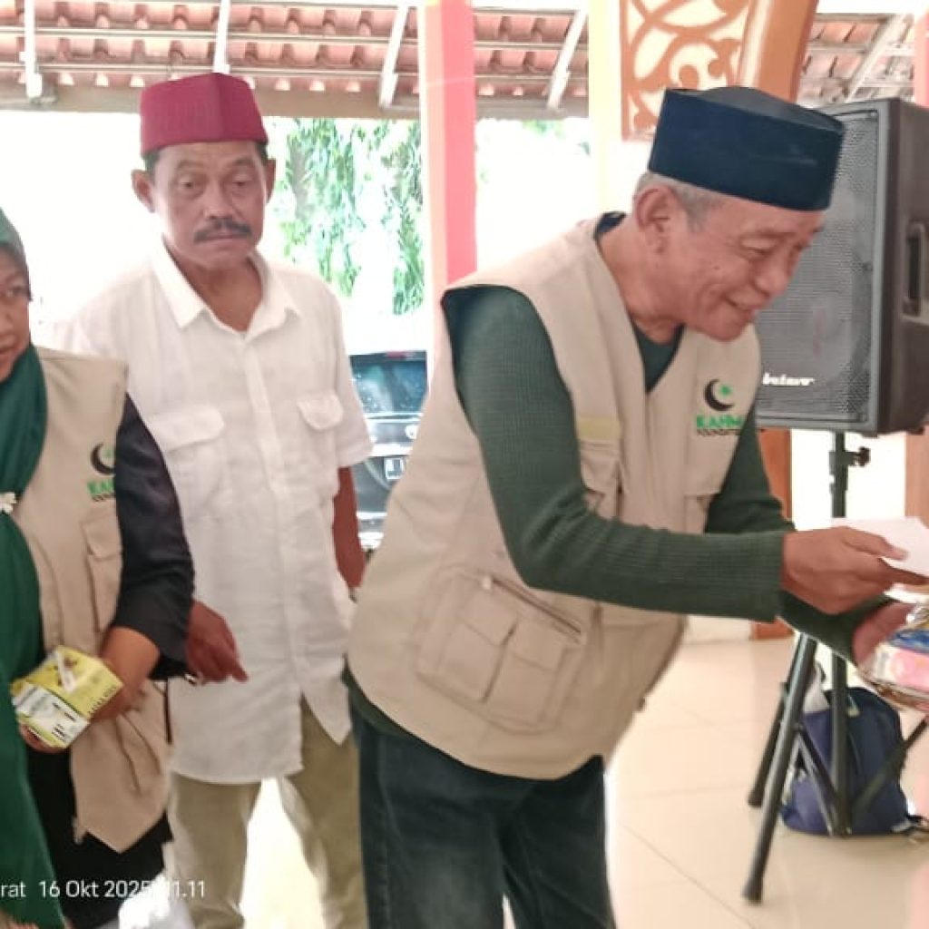 Milad Perdana KAHMI Foundation Diwarnai Kegiatan Sosial dan Makan Sehat Bersama Santri