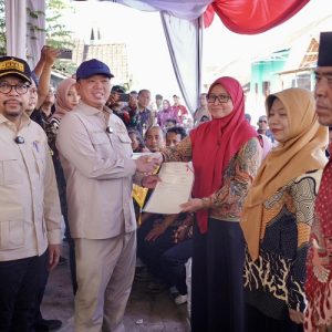 Permukiman Tertata, 546 Sertipikat Tanah Diserahkan Menteri ATR/BPN