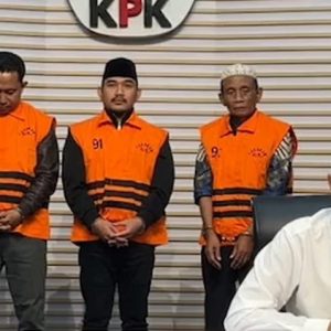 Korupsi 14,2 Miliar, Bupati Bekasi dan Ayahanda Ditetapkan tersangka