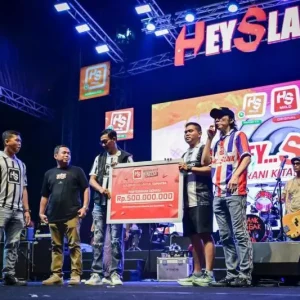 Aksi Kemanusiaan Slank: Lelang Vespa Kaka dan Bas Ivanka Bantu Korban Bencana Sumatera