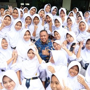 Tri Adhianto Kukuhkan Siswa SMPN 17 Bekasi Jadi Agen Perubahan Anti Perundungan