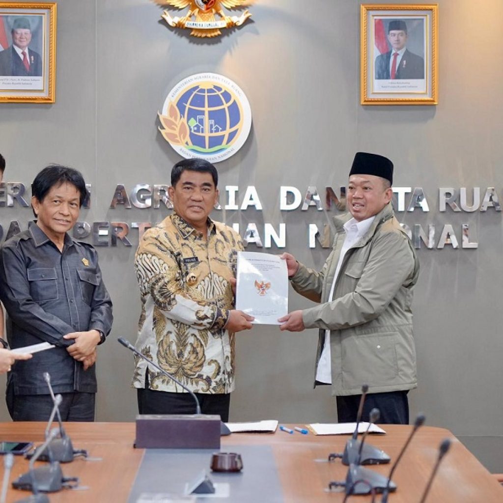 Menteri ATR/BPN Desak Penyelarasan RTRW Kabupaten dan Kota di Provinsi Sulawesi Utara