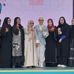 Delapan Desainer Pamerkan Koleksi Inovatif di Bekasi Sharia Festival 1447 Hijriah