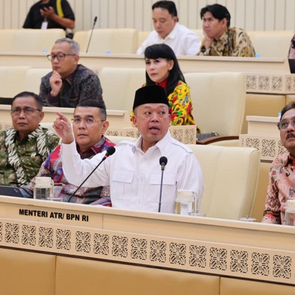 Menteri Nusron Wahid Paparkan Strategi Pengamanan Sertipikat Elektronik di Hadapan Komisi II DPR