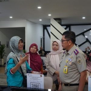 Tarbarita Simorangkir Serap Aspirasi Warga Melalui Peninjauan Loket Pertanahan
