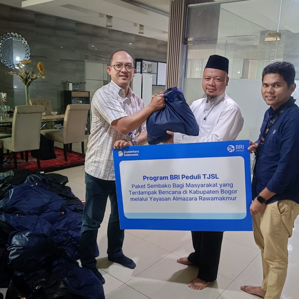 BRI KC Cibubur Hadir untuk Korban Bencana, 1000 Paket Sembako Disalurkan di Bogor