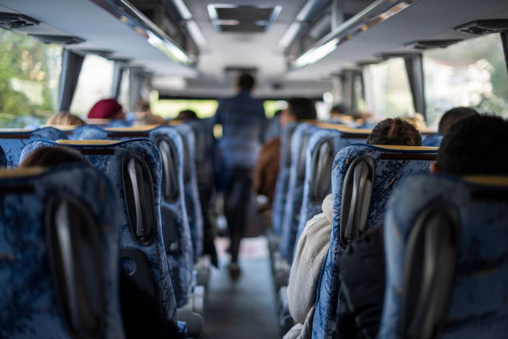 sewa minibus