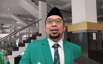 DPC PPP Kota Bekasi Dilantik, Nawal Husni Targetkan 5 Kursi DPRD