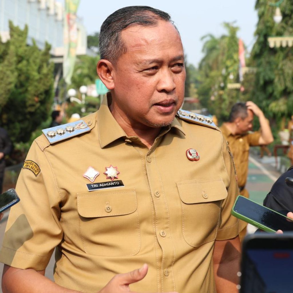 Cegah Dampak Asap Karhutla, Pemkot Bekasi Imbau Warga Gunakan Masker